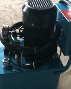 鉚接機(jī)脫模困難怎么辦？鉚接點(diǎn)容易撕裂怎么辦？